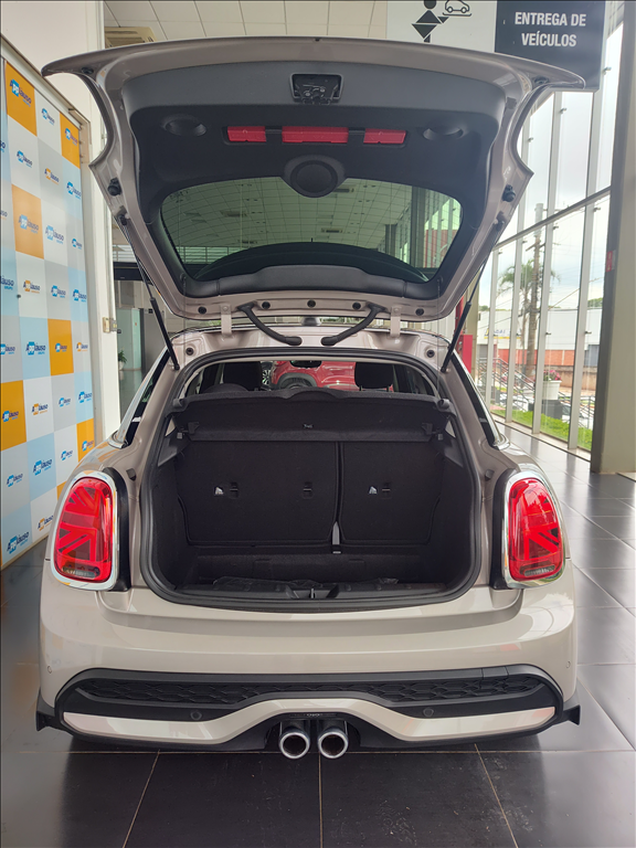 Mini Cooper – 2.0 16V TWINPOWER GASOLINA S 4P STEPTRONIC