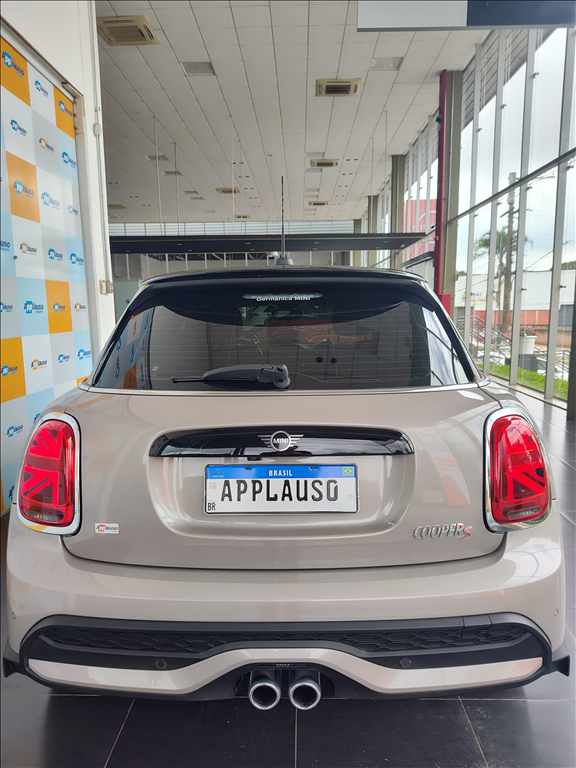 Mini Cooper – 2.0 16V TWINPOWER GASOLINA S 4P STEPTRONIC