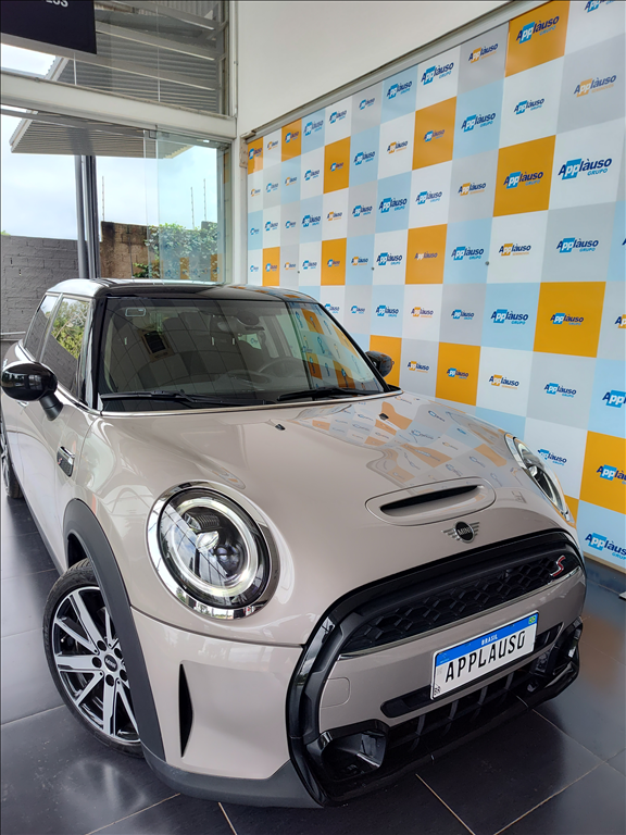 Mini Cooper – 2.0 16V TWINPOWER GASOLINA S 4P STEPTRONIC