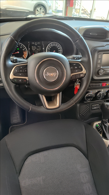 Jeep Renegade 1.8 16V FLEX LONGITUDE 4P AUTOMÁTICO
