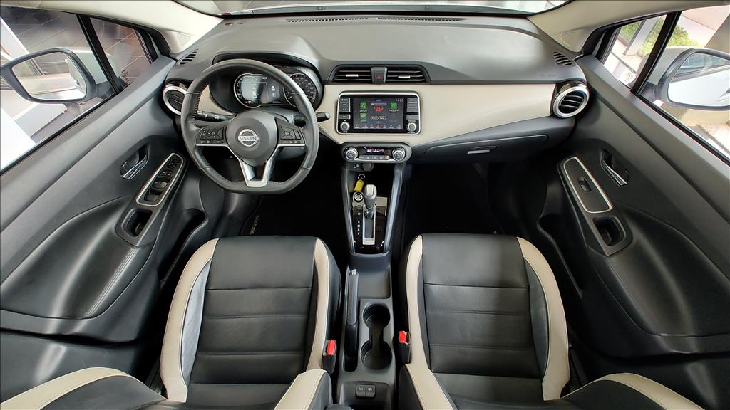 Nissan Versa 1.6 16V FLEX EXCLUSIVE XTRONIC