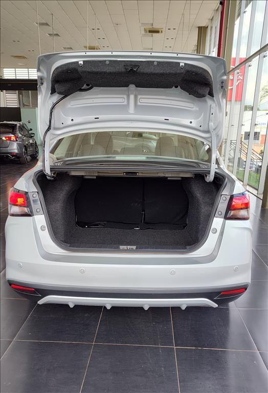 Nissan Versa 1.6 16V FLEX EXCLUSIVE XTRONIC