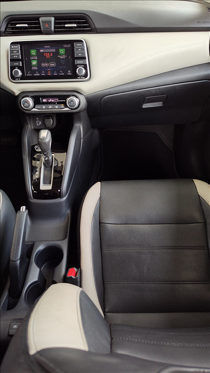 Nissan Versa 1.6 16V FLEX EXCLUSIVE XTRONIC