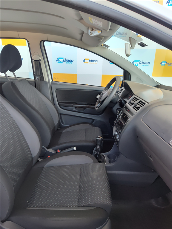 Volkswagen Fox 1.6 MSI TOTAL FLEX CONNECT 4P MANUAL