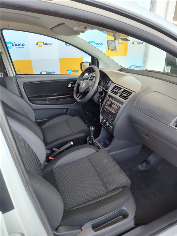 Volkswagen Fox 1.6 MSI TOTAL FLEX CONNECT 4P MANUAL