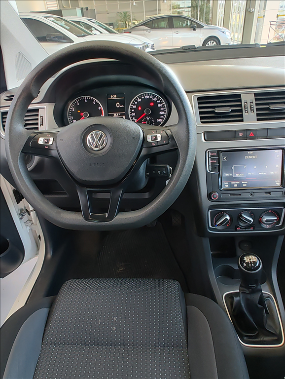 Volkswagen Fox 1.6 MSI TOTAL FLEX CONNECT 4P MANUAL