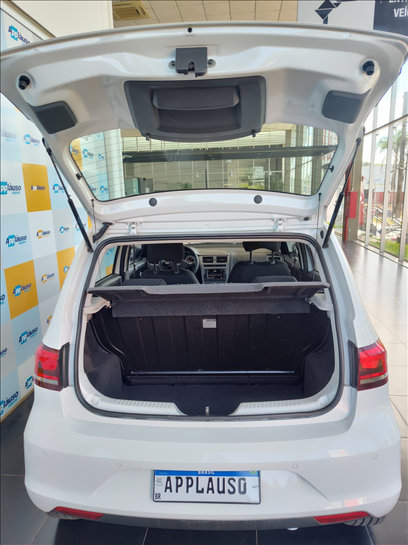 Volkswagen Fox 1.6 MSI TOTAL FLEX CONNECT 4P MANUAL