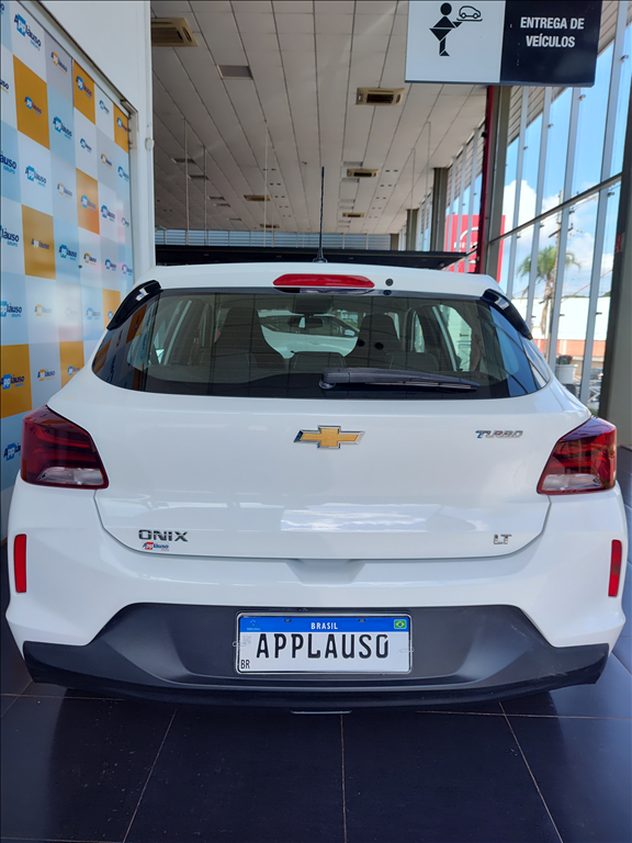 Chevrolet Onix - 1.0 FLEX LT MANUAL
