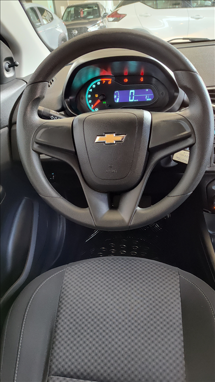 Chevrolet Onix - 1.0 MPFI LT 8V FLEX 4P MANUAL