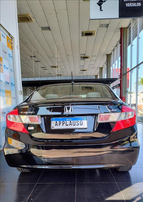 Honda Civic - 1.8 LXS 16V FLEX 4P MANUAL