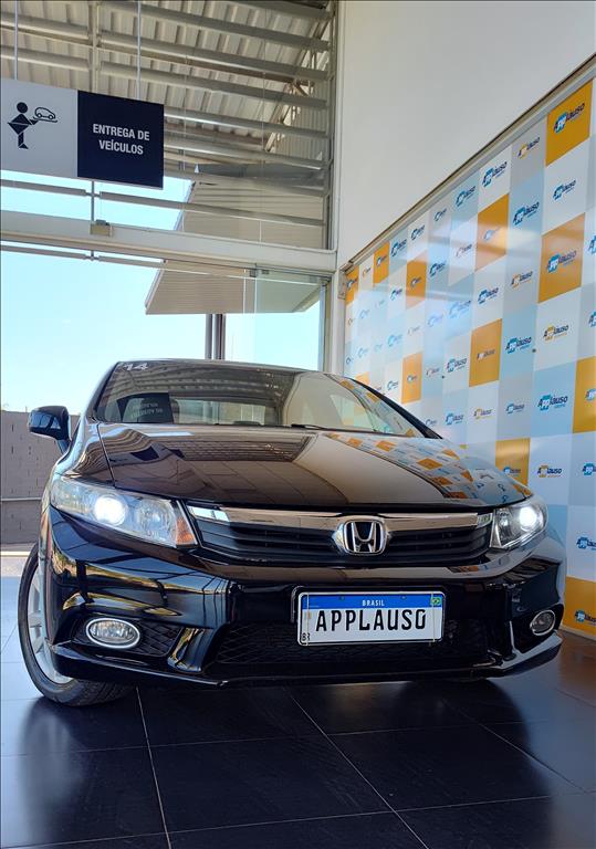 Honda Civic - 1.8 LXS 16V FLEX 4P MANUAL