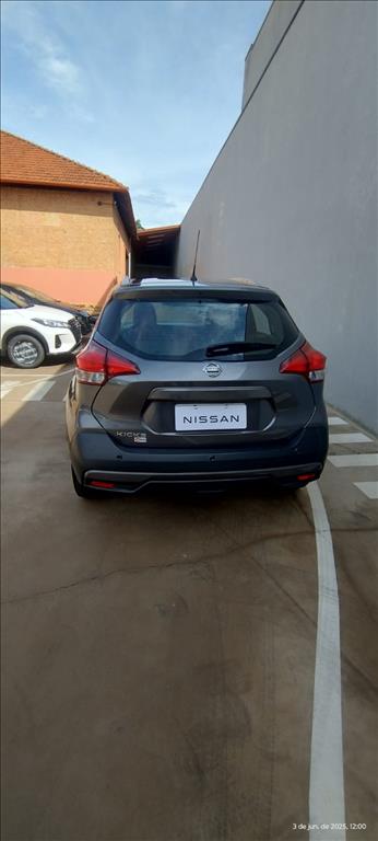 Nissan Kicks - 1.6 16V FLEXSTART SL 4P XTRONIC