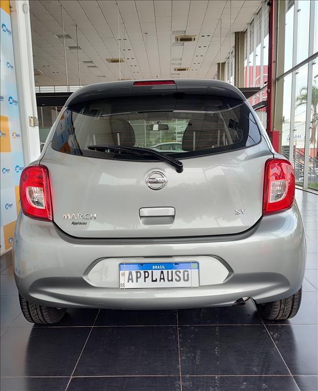 Nissan March - 1.0 SV 12V FLEX 4P MANUAL