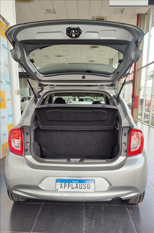 Nissan March - 1.0 SV 12V FLEX 4P MANUAL