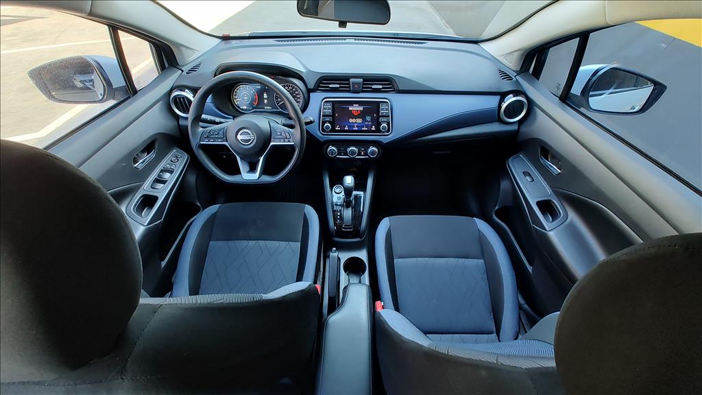 Nissan Versa - 1.6 16V FLEX ADVANCE XTRONIC