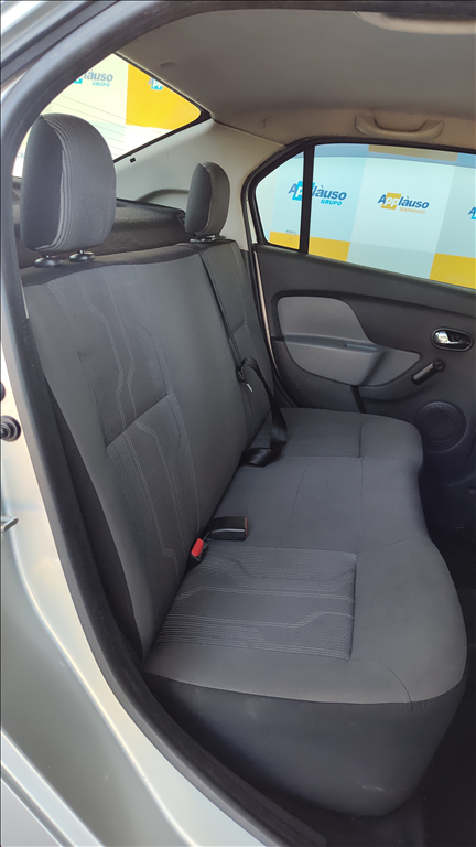 Renault Logan - 1.0 EXPRESSION 16V FLEX 4P MANUAL