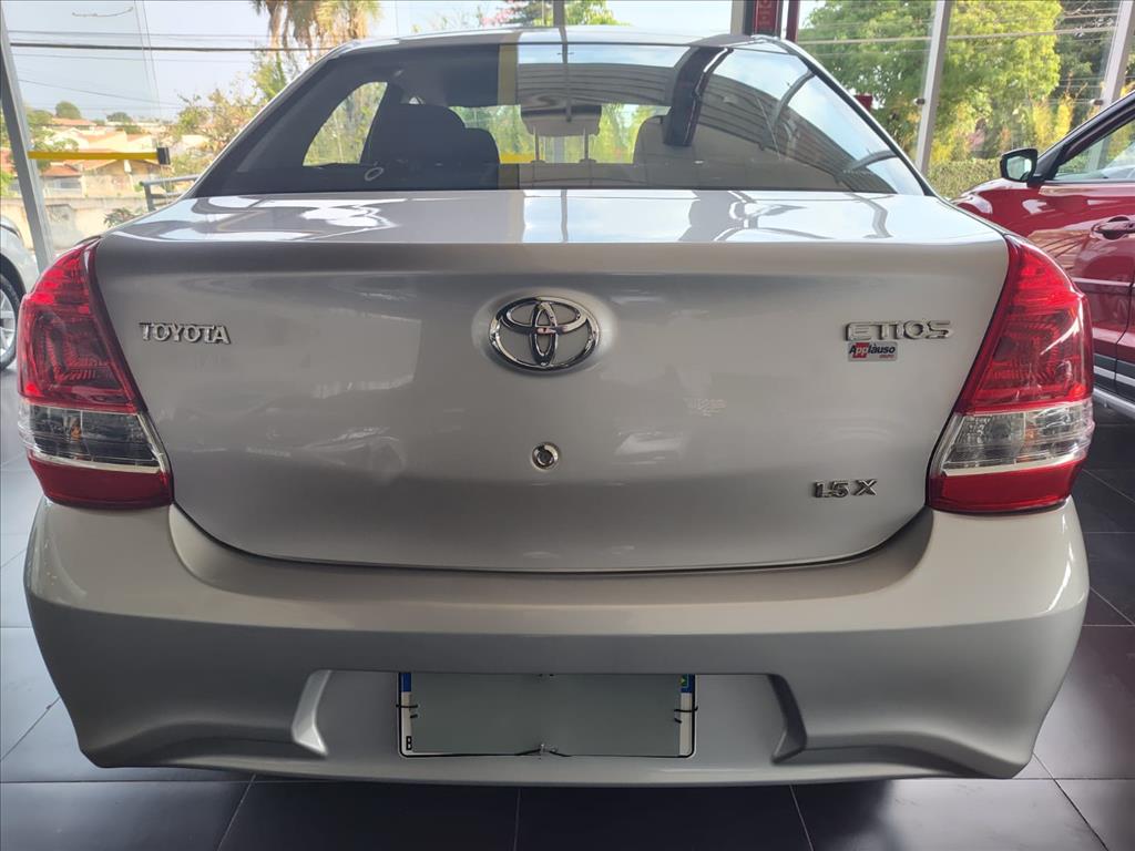 Toyota Etios - 1.5 X SEDAN 16V FLEX 4P AUTOMÁTICO