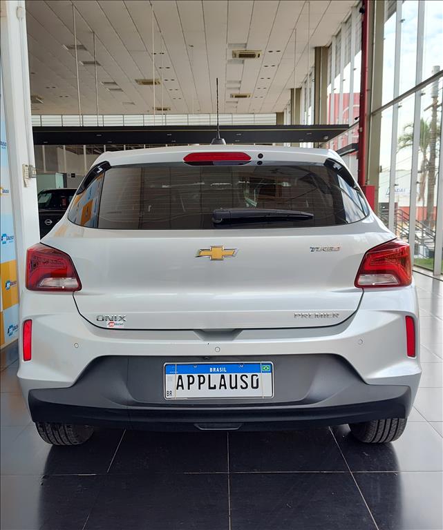Chevrolet Onix - 1.0 TURBO FLEX PREMIER AUTOMÁTICO