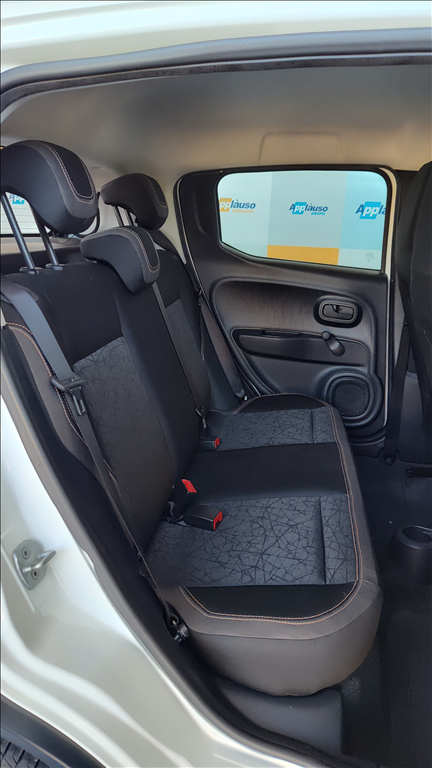 Fiat Mobi - 1.0 EVO FLEX TREKKING MANUAL
