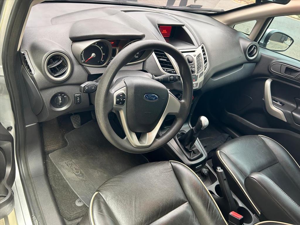 Ford Fiesta - 1.6 SE SEDAN 16V FLEX 4P MANUAL