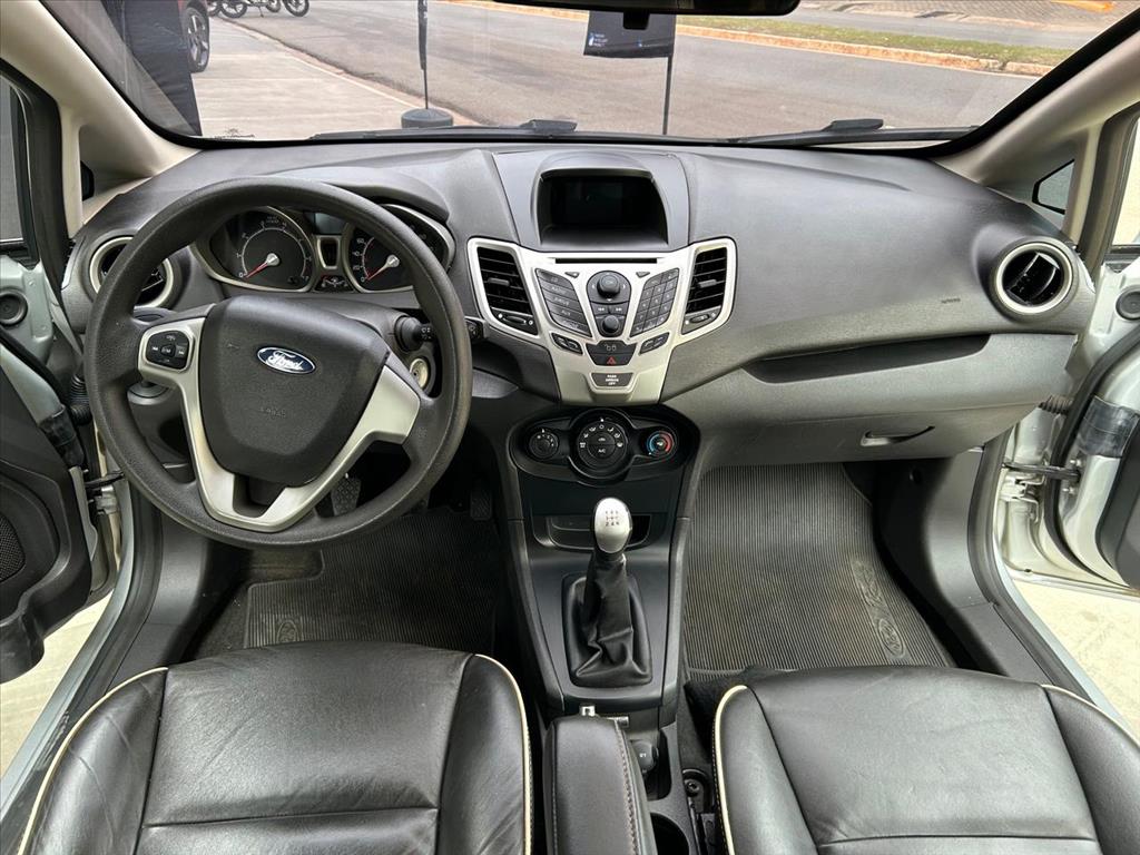 Ford Fiesta - 1.6 SE SEDAN 16V FLEX 4P MANUAL