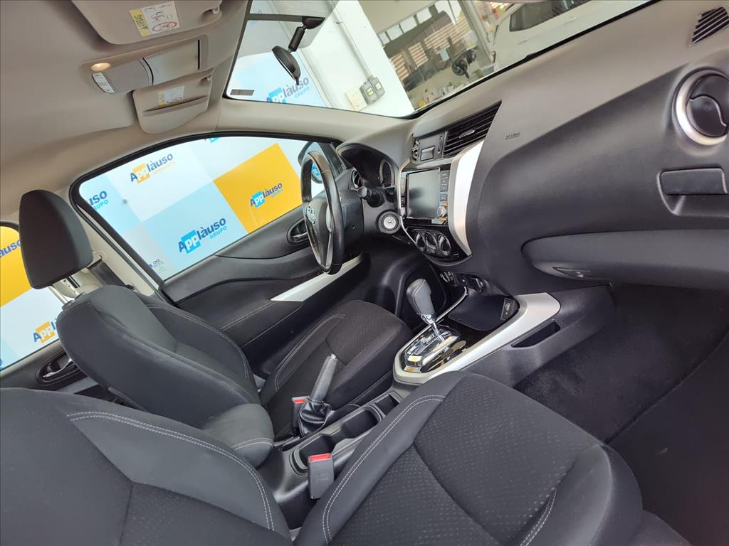 Nissan Frontier - 2.3 16V TURBO DIESEL ATTACK CD 4X4 AUTOMÁTICO