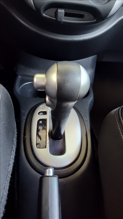 Nissan Versa - 1.6 16V FLEXSTART SV 4P XTRONIC