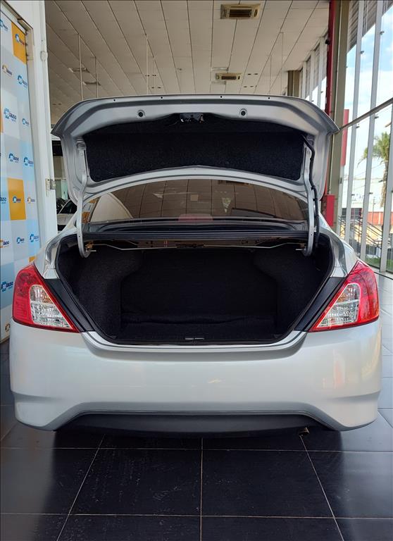 Nissan Versa - 1.6 16V FLEXSTART SV 4P XTRONIC