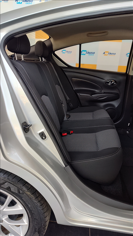 Nissan Versa - 1.6 16V FLEXSTART SV 4P XTRONIC