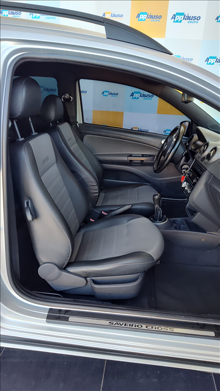 Volkswagen Saveiro - 1.6 CROSS CD 16V FLEX 2P MANUAL