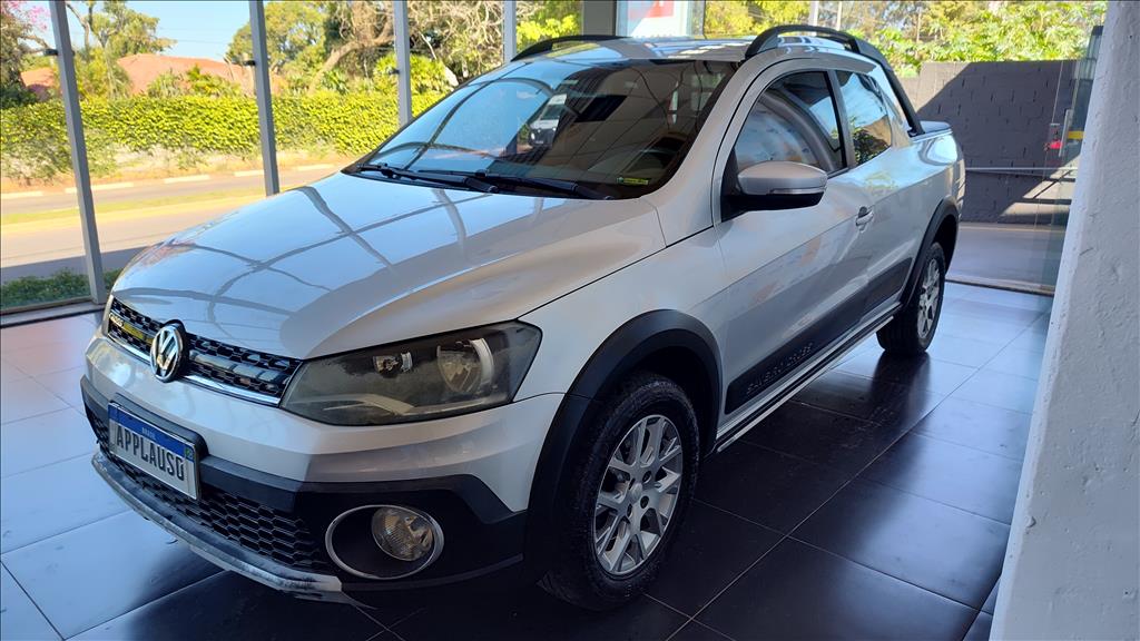 Volkswagen Saveiro - 1.6 CROSS CD 16V FLEX 2P MANUAL