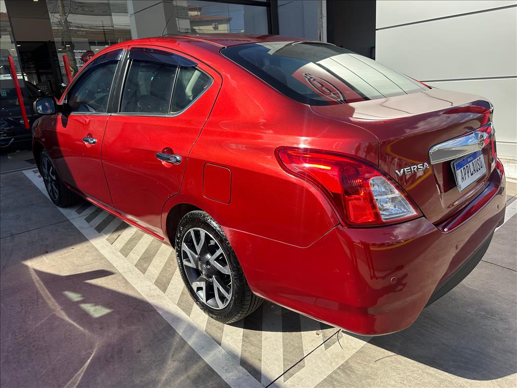 Nissan Versa - 1.6 16V FLEX SL 4P XTRONIC