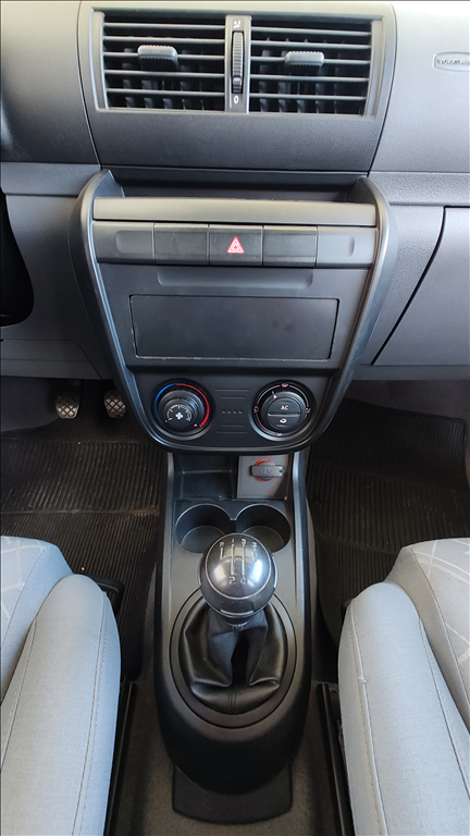 Volkswagen Spacefox - 1.6 MI 8V FLEX 4P MANUAL