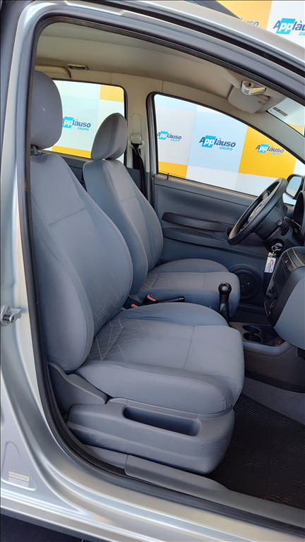Volkswagen Spacefox - 1.6 MI 8V FLEX 4P MANUAL