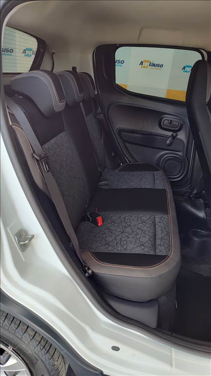 Fiat Mobi - 1.0 EVO FLEX TREKKING MANUAL