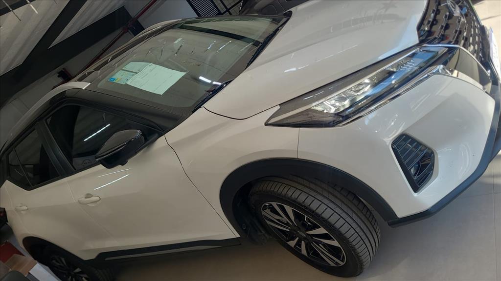 Nissan Kicks - 1.6 16V FLEXSTART EXCLUSIVE XTRONIC