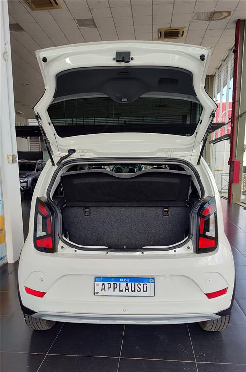 Volkswagen Up - 1.0 170 TSI TOTAL FLEX XTREME 4P MANUAL