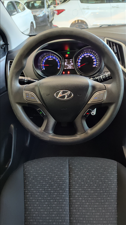 Hyundai Hb20 - 1.0 UNIQUE 12V FLEX 4P MANUAL