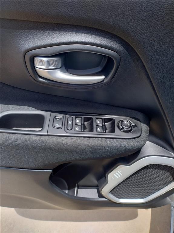 Jeep Renegade - 1.8 16V FLEX 4P AUTOMÁTICO