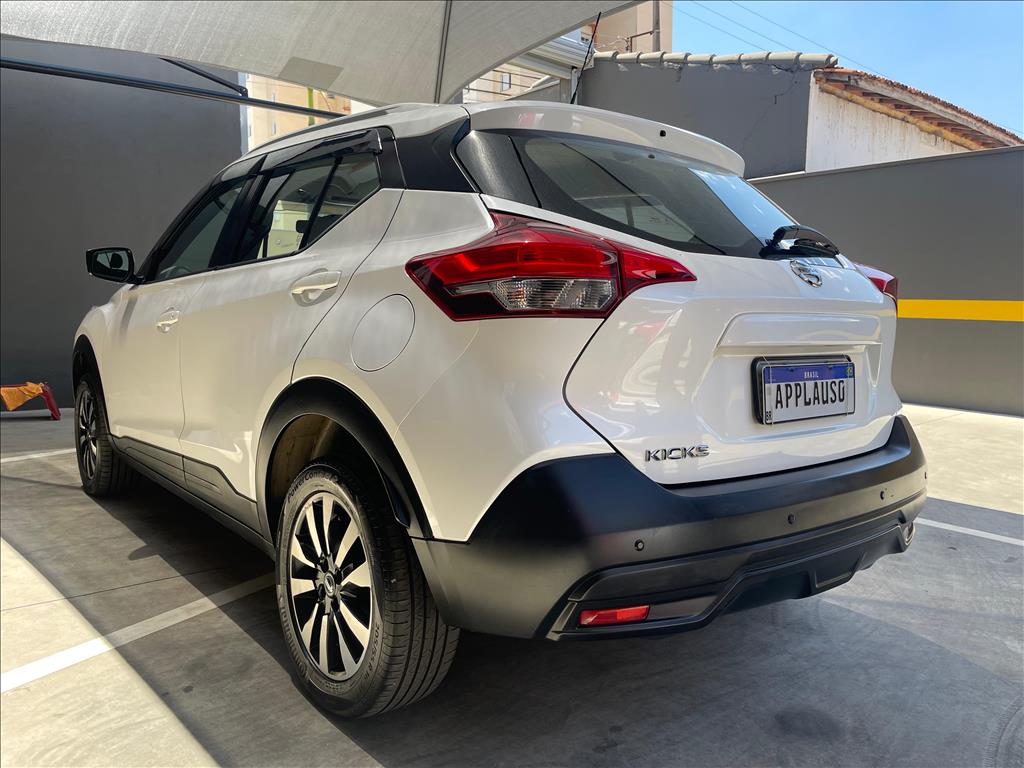 Nissan Kicks - 1.6 16V FLEXSTART S 4P XTRONIC