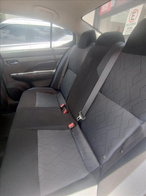 Nissan Versa - 1.6 16V FLEX ADVANCE XTRONIC