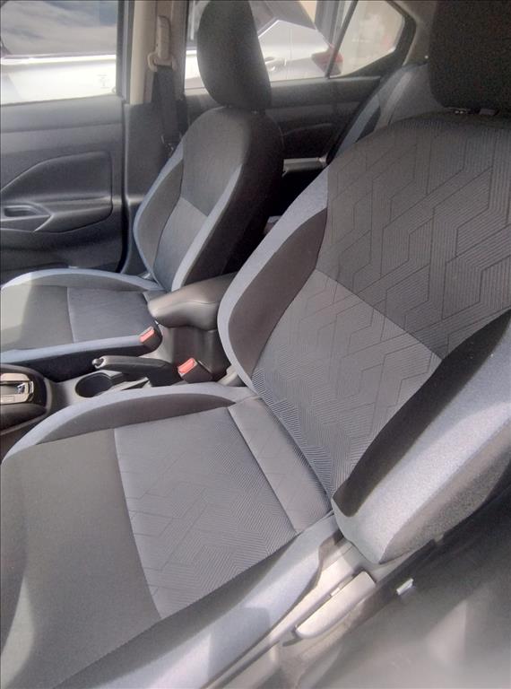 Nissan Versa - 1.6 16V FLEX ADVANCE XTRONIC