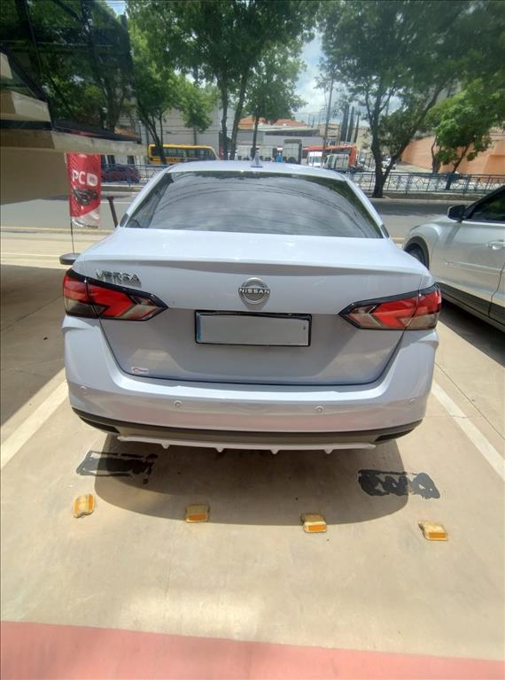 Nissan Versa - 1.6 16V FLEX ADVANCE XTRONIC