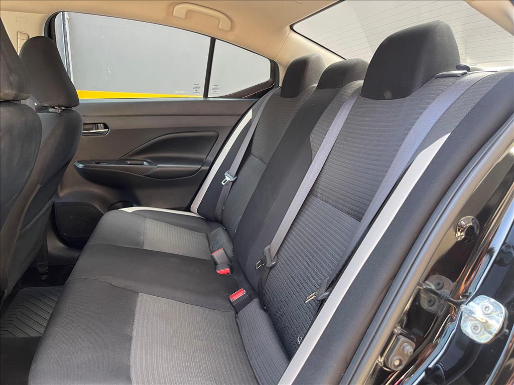 Nissan Versa - 1.6 16V FLEX ADVANCE XTRONIC