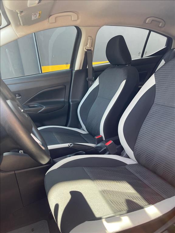 Nissan Versa - 1.6 16V FLEX ADVANCE XTRONIC