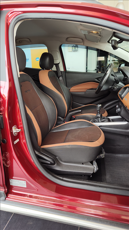 Chevrolet Onix - 1.4 MPFI ACTIV 8V FLEX 4P MANUAL