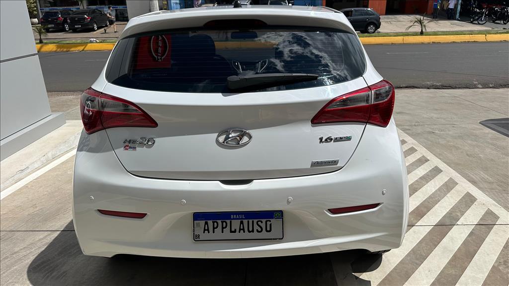 Hyundai Hb20 - 1.6 COMFORT PLUS 16V FLEX 4P AUTOMÁTICO