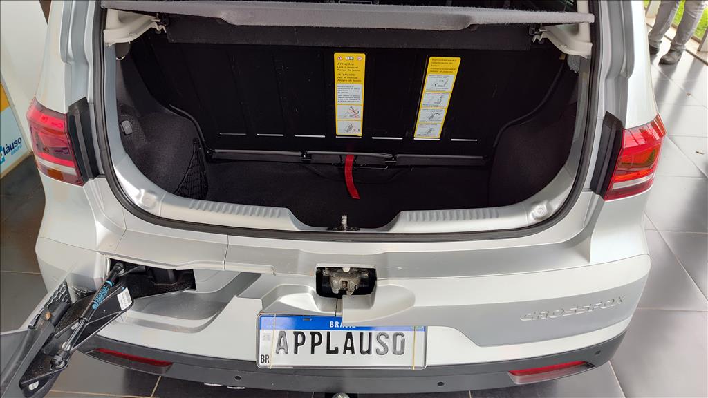 Volkswagen Fox - 1.6 MSI TRENDLINE 8V FLEX 4P MANUAL