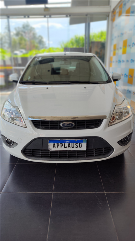 Ford Focus - 1.6 GLX 16V FLEX 4P MANUAL