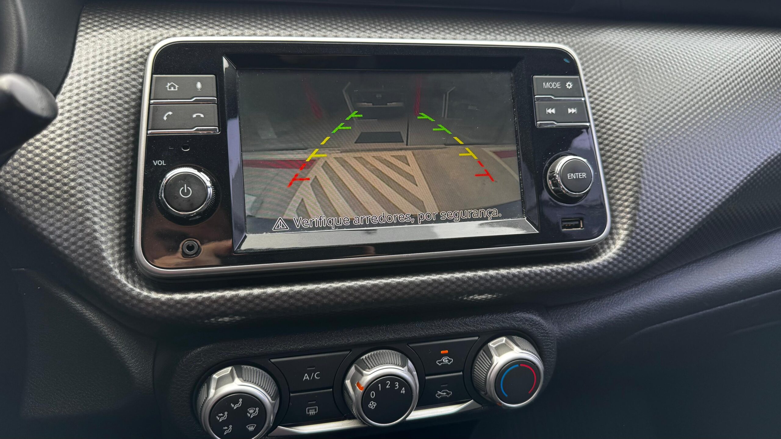 Nissan Kicks - 1.6 16V FLEXSTART SV 4P XTRONIC